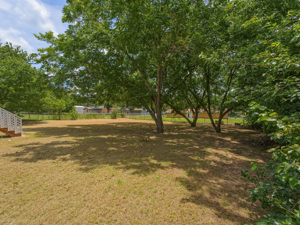 180 Trail Drive Bowie, TX 76230