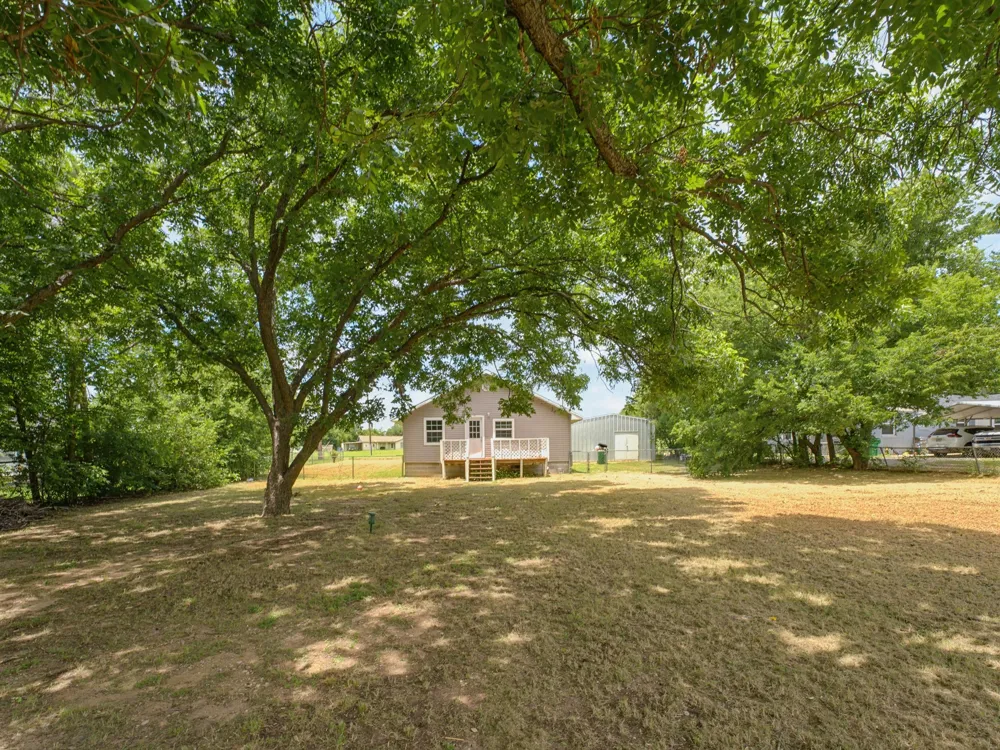 180 Trail Drive Bowie, TX 76230