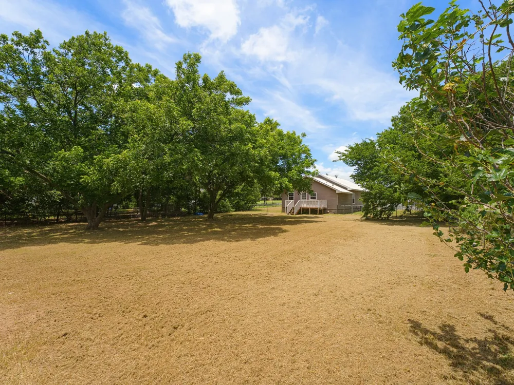180 Trail Drive Bowie, TX 76230