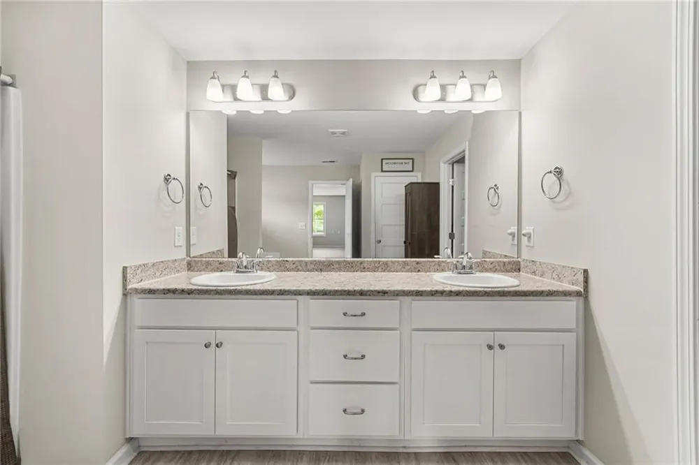 409 Splash Pointe Temple, GA 30179