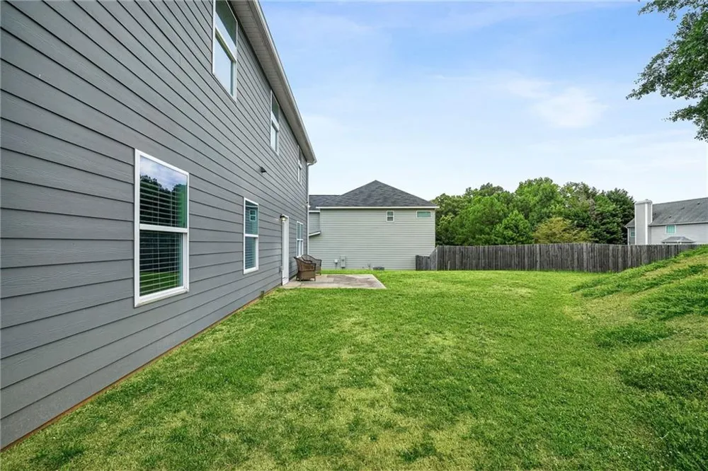 409 Splash Pointe Temple, GA 30179