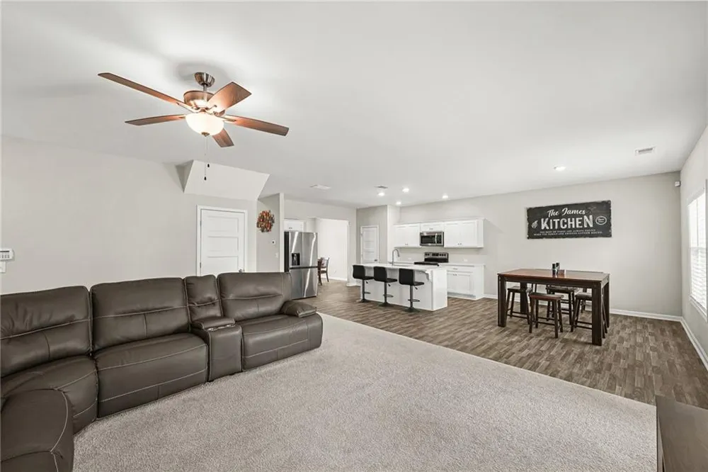 409 Splash Pointe Temple, GA 30179