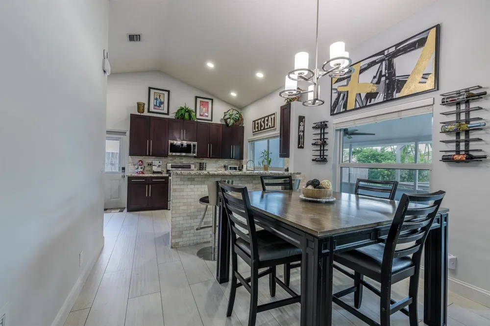 10275 Grove Lane Cooper City, FL 33328