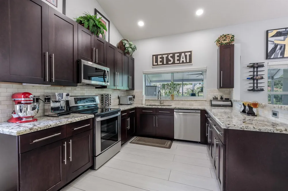 10275 Grove Lane Cooper City, FL 33328