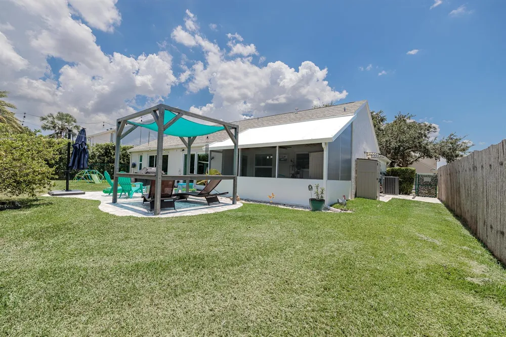 10275 Grove Lane Cooper City, FL 33328