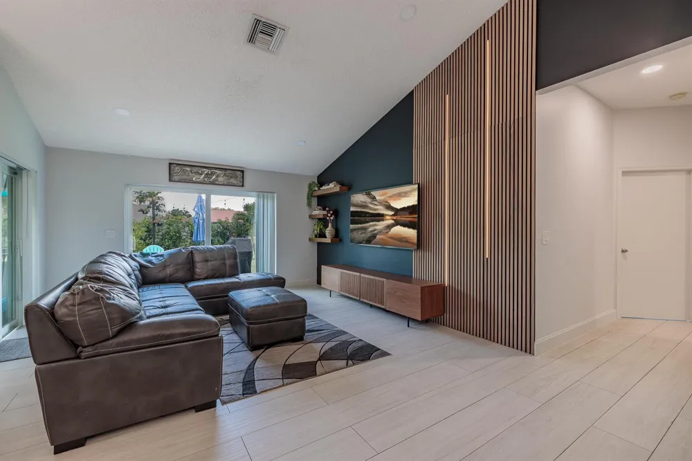 10275 Grove Lane Cooper City, FL 33328