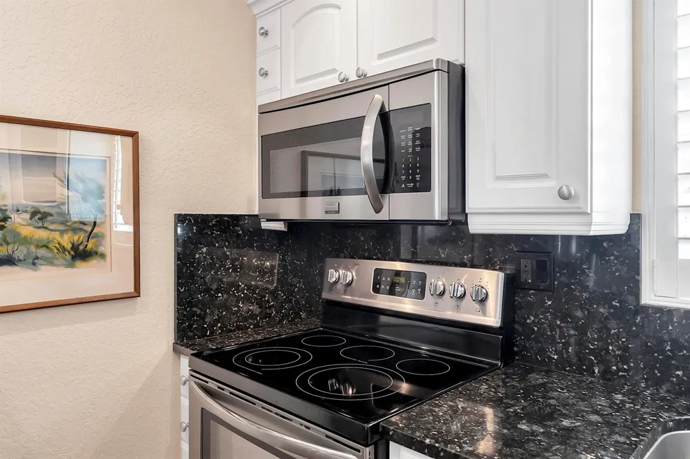 2930 Crosley Drive E #M West Palm Beach, FL 33415