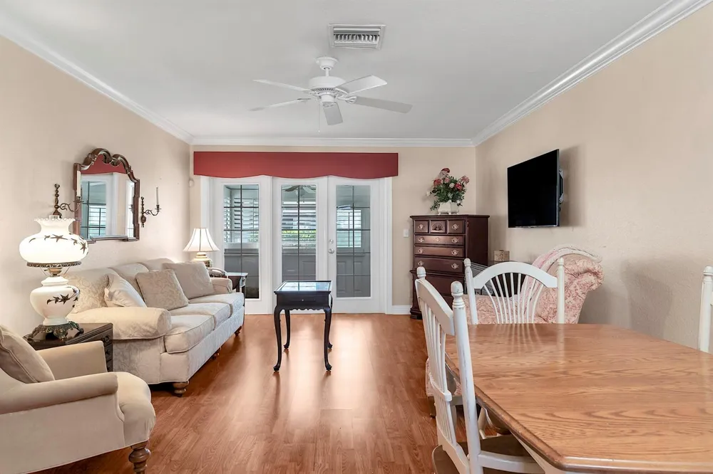 2930 Crosley Drive E #M West Palm Beach, FL 33415
