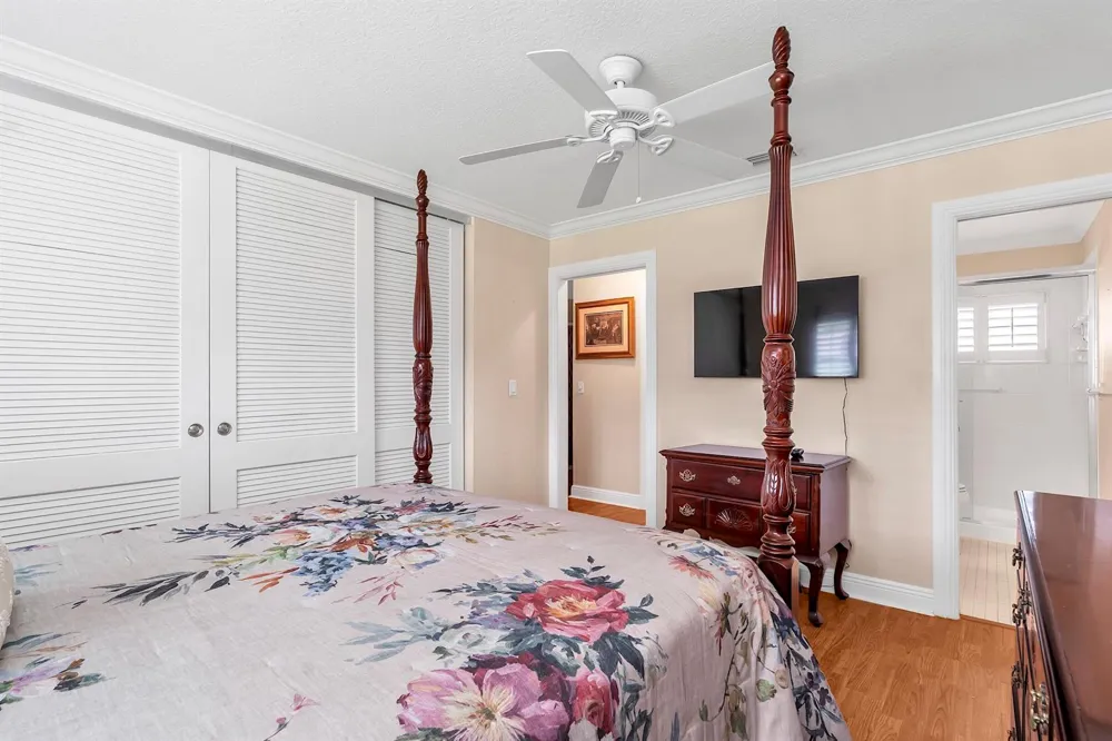 2930 Crosley Drive E #M West Palm Beach, FL 33415