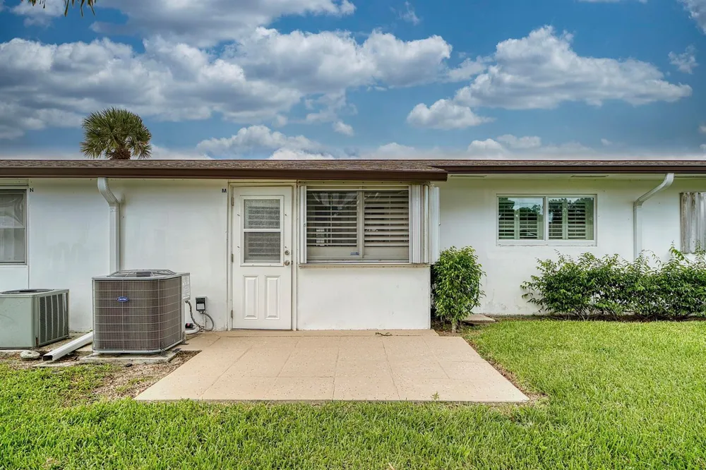 2930 Crosley Drive E #M West Palm Beach, FL 33415