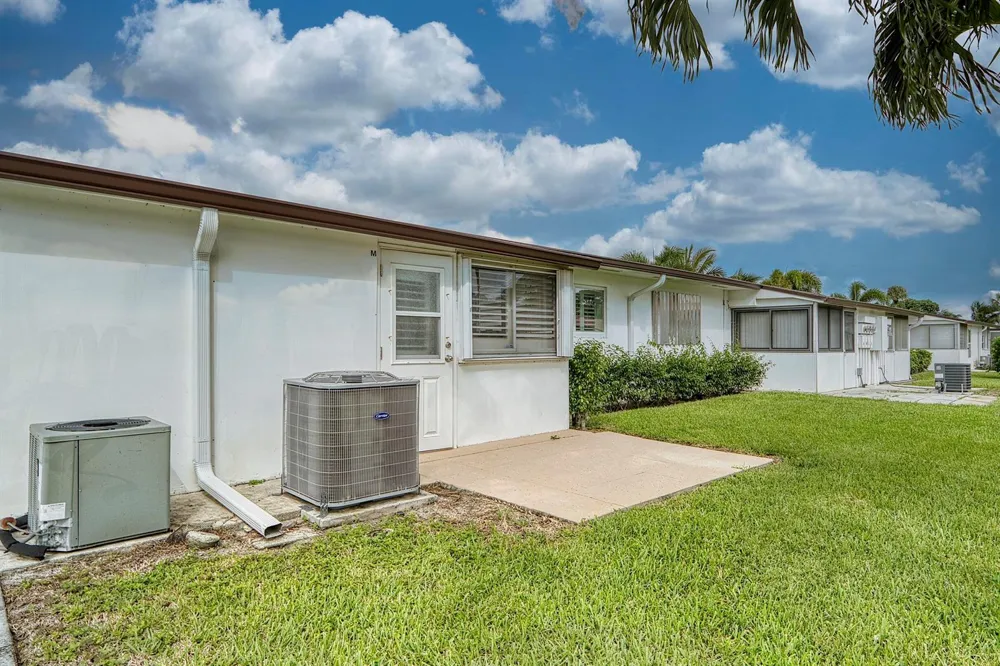 2930 Crosley Drive E #M West Palm Beach, FL 33415