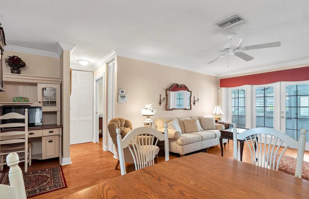 2930 Crosley Drive E #M West Palm Beach, FL 33415