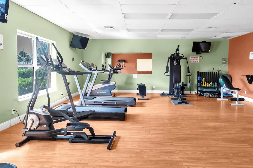 2930 Crosley Drive E #M West Palm Beach, FL 33415
