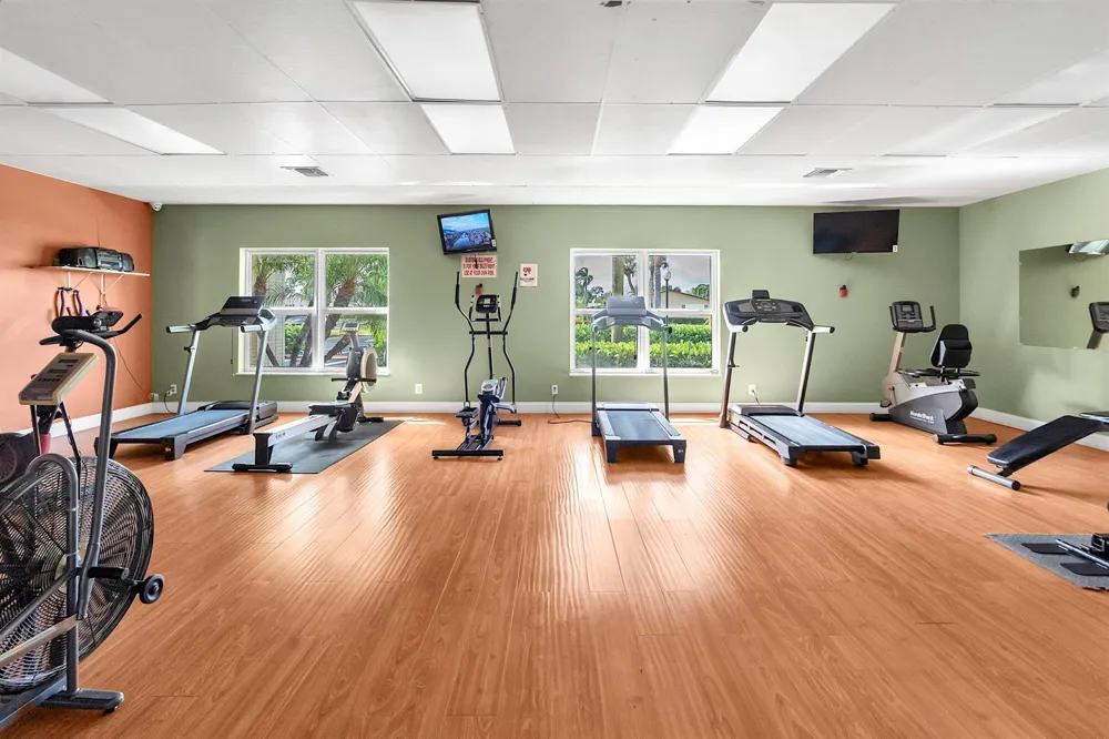 2930 Crosley Drive E #M West Palm Beach, FL 33415