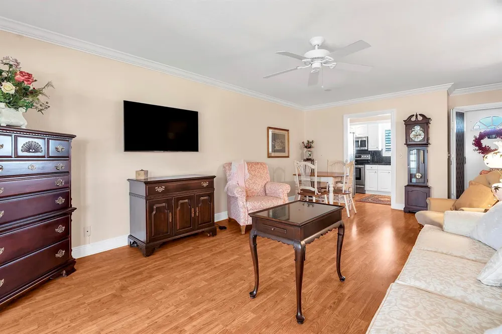 2930 Crosley Drive E #M West Palm Beach, FL 33415