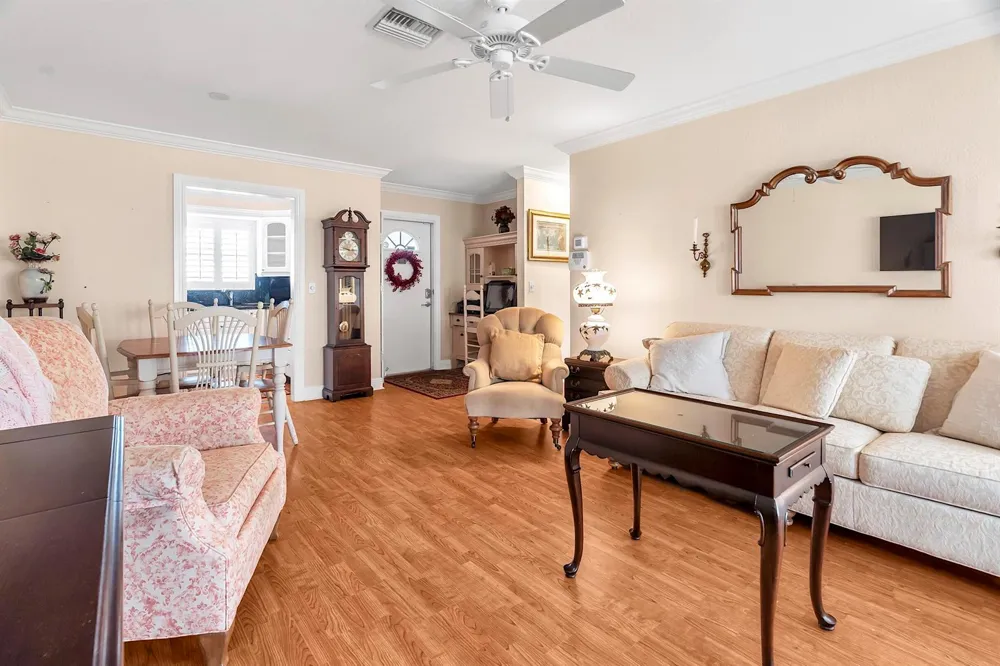 2930 Crosley Drive E #M West Palm Beach, FL 33415
