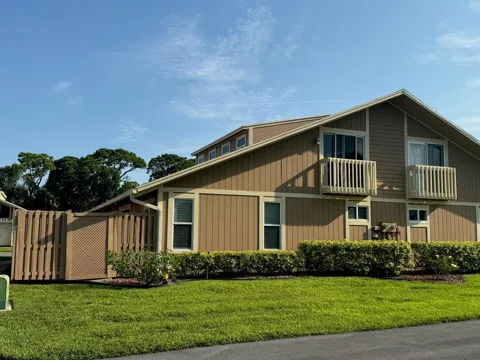 232 Maplecrest Circle