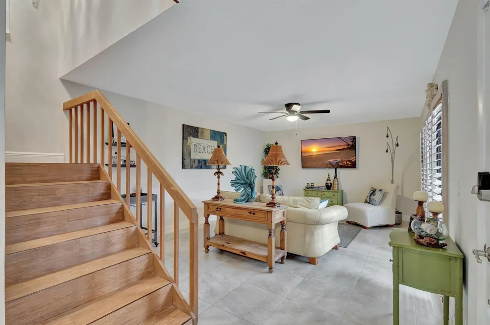 99 Lake Arbor Drive Palm Springs, FL 33461