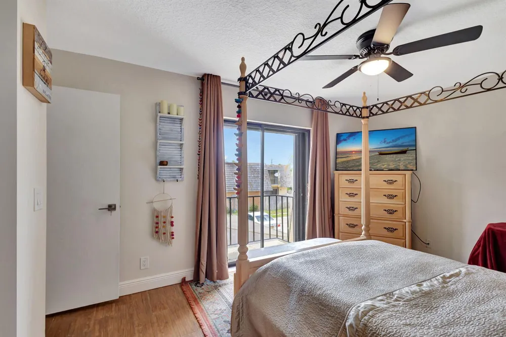 99 Lake Arbor Drive Palm Springs, FL 33461