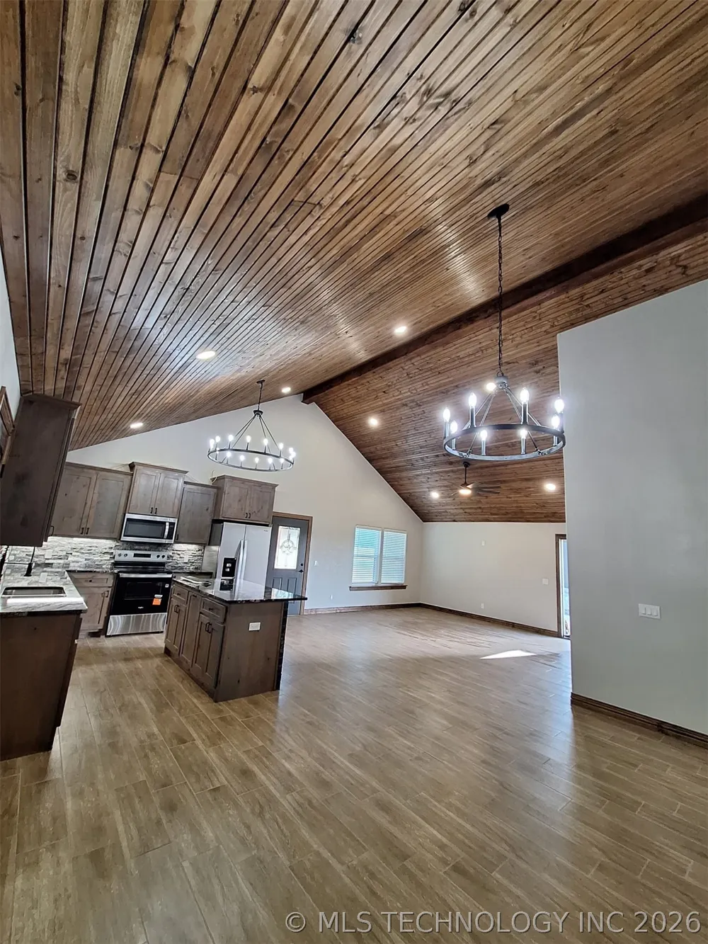 11768 Maximus Lane Kingston, OK 73439