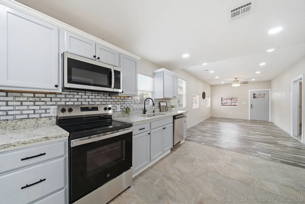 322 9th Street Muskogee, OK 74401