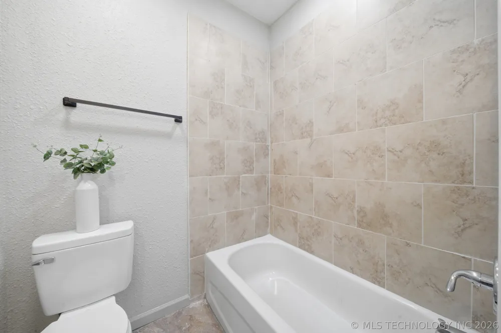 322 9th Street Muskogee, OK 74401