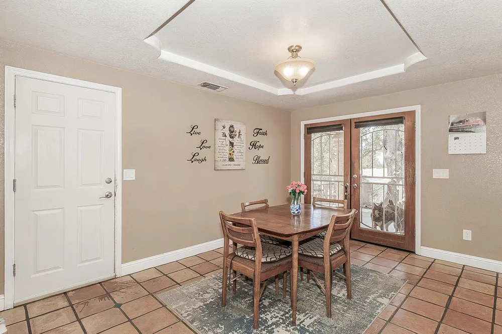 14176 Oak View Drive Prather, CA 93651