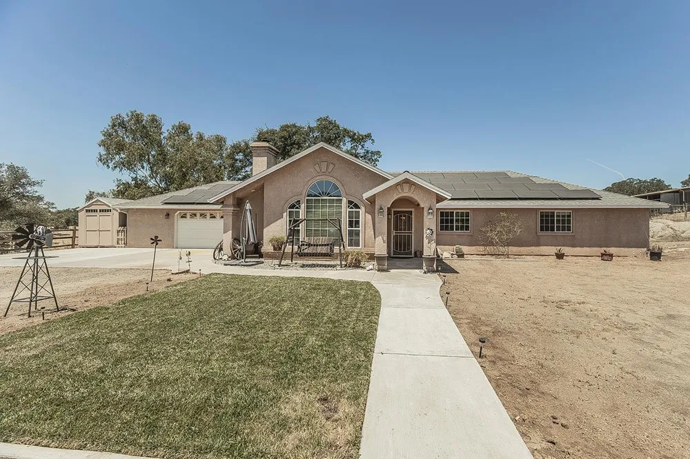 14176 Oak View Drive Prather, CA 93651