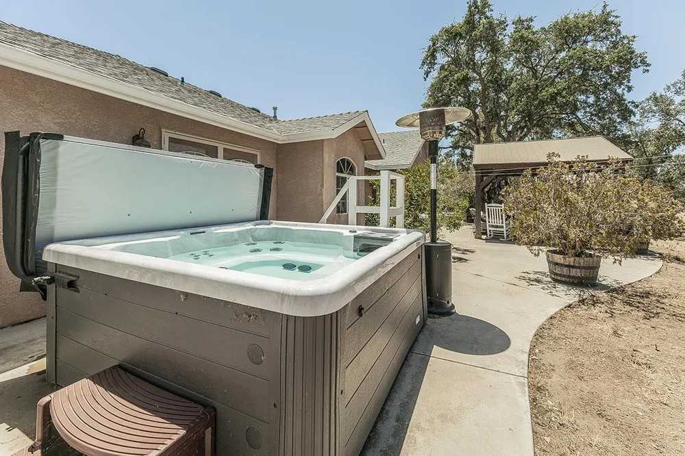 14176 Oak View Drive Prather, CA 93651