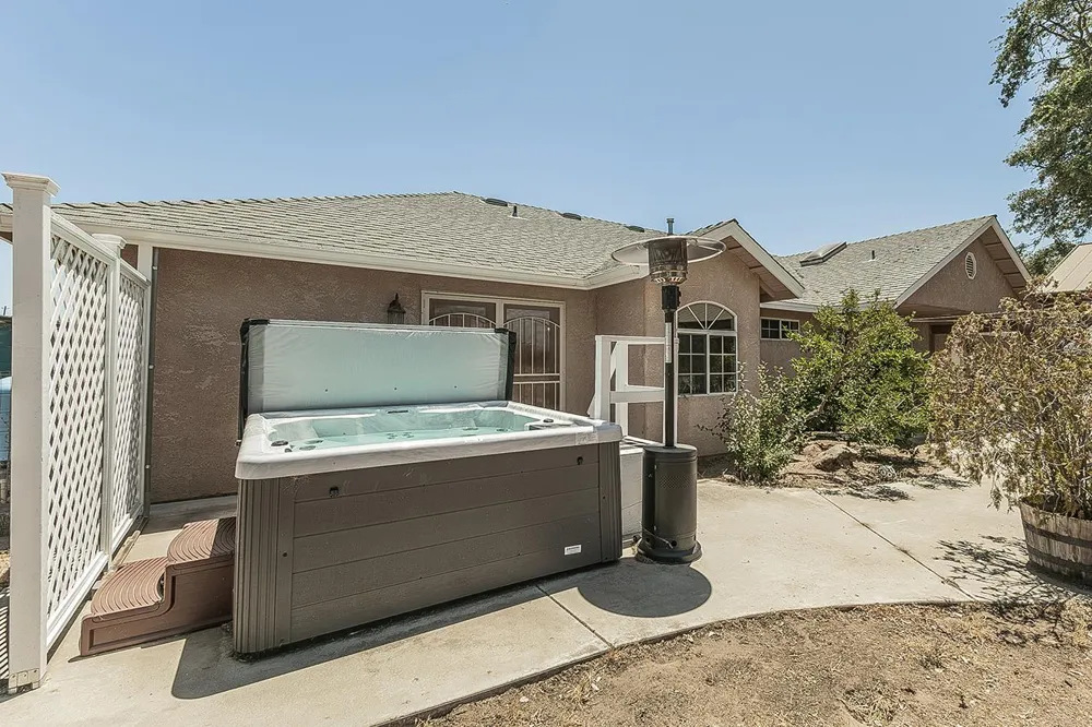 14176 Oak View Drive Prather, CA 93651