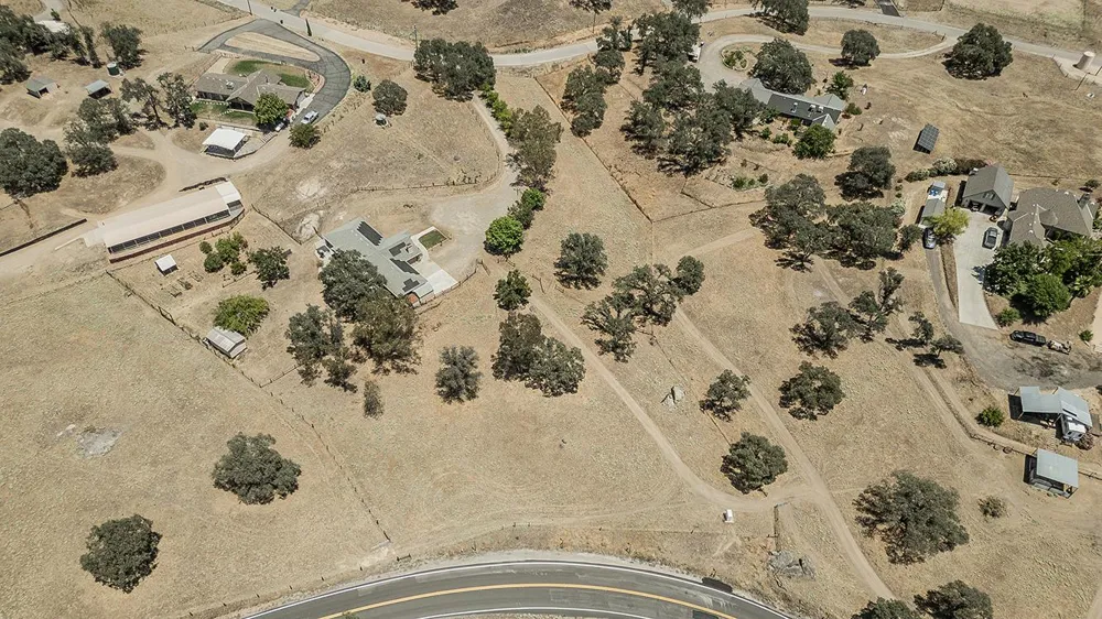 14176 Oak View Drive Prather, CA 93651