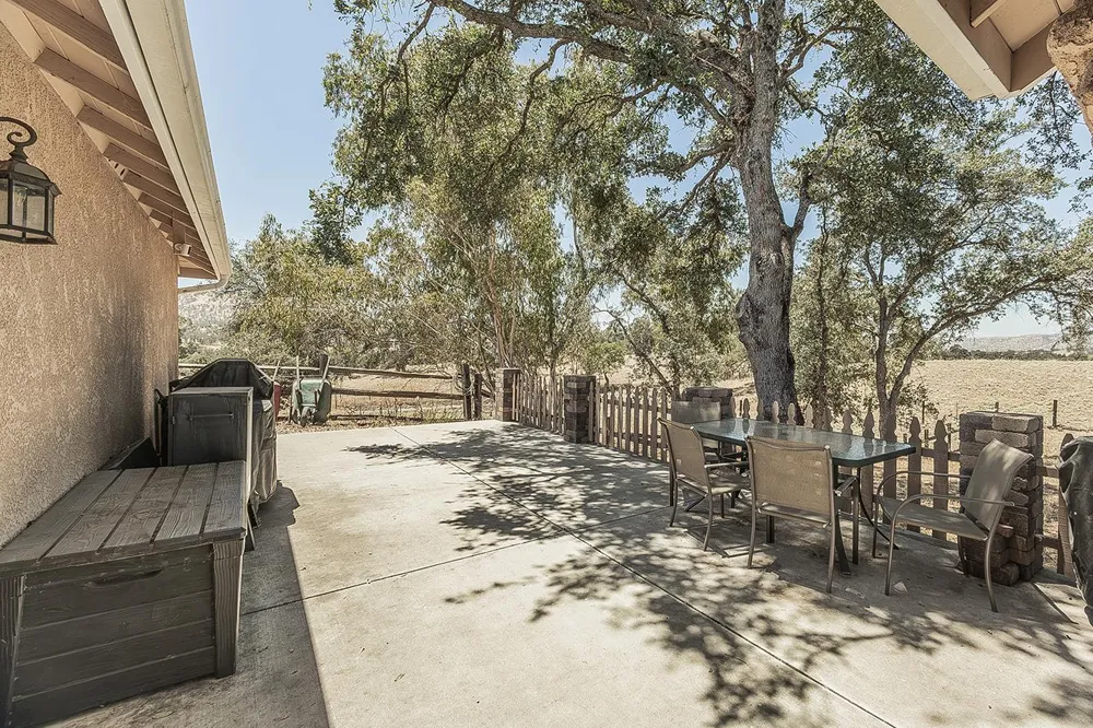 14176 Oak View Drive Prather, CA 93651