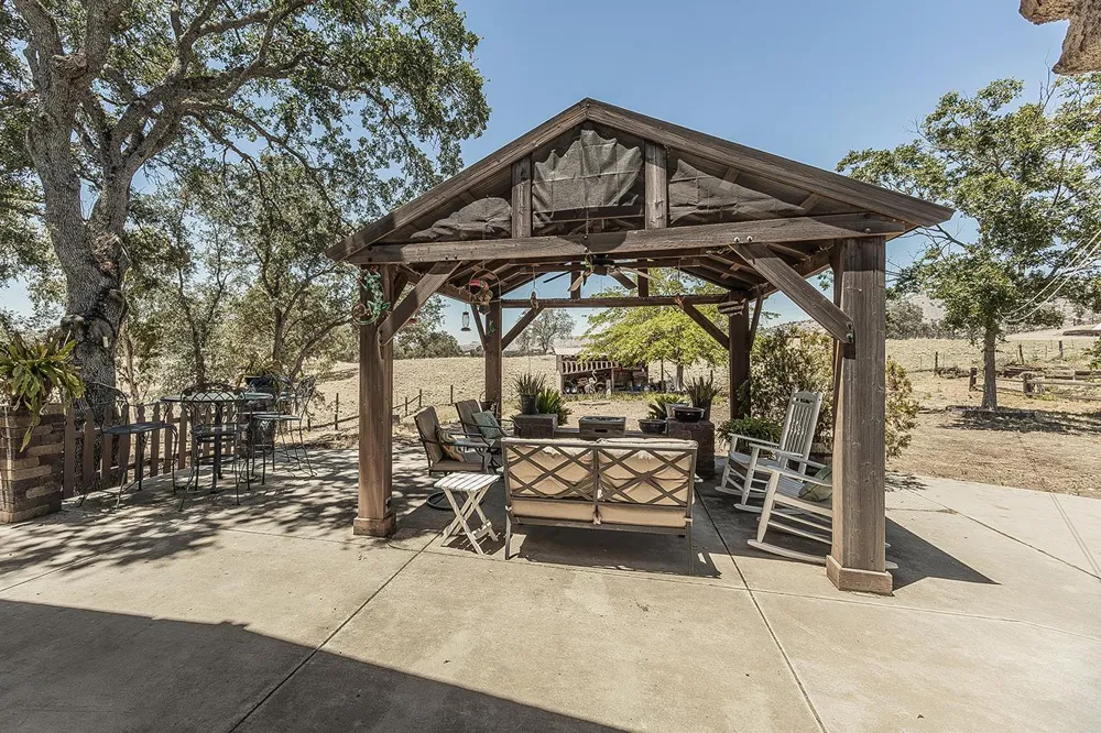 14176 Oak View Drive Prather, CA 93651
