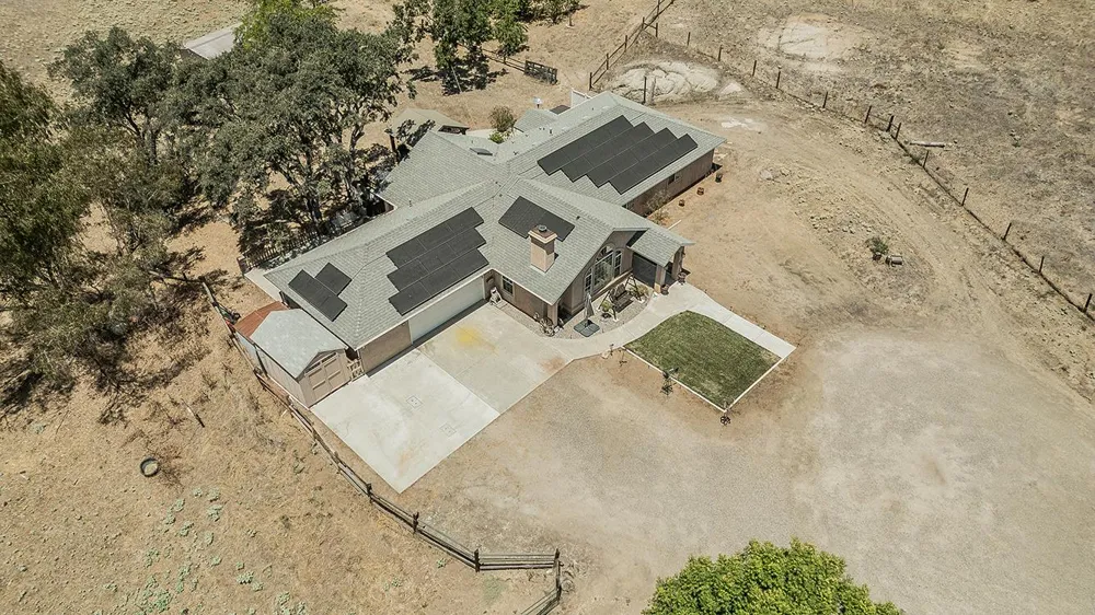 14176 Oak View Drive Prather, CA 93651