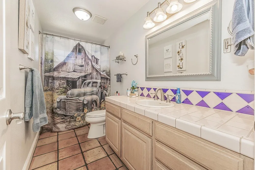 14176 Oak View Drive Prather, CA 93651