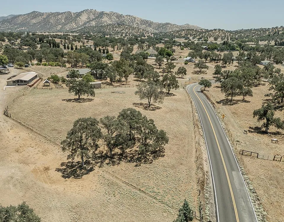 14176 Oak View Drive Prather, CA 93651