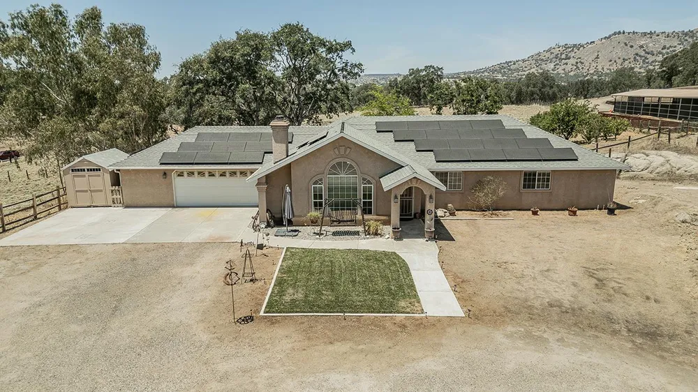 14176 Oak View Drive Prather, CA 93651