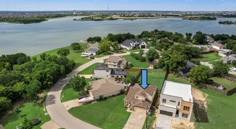 7622 W Shore Drive
