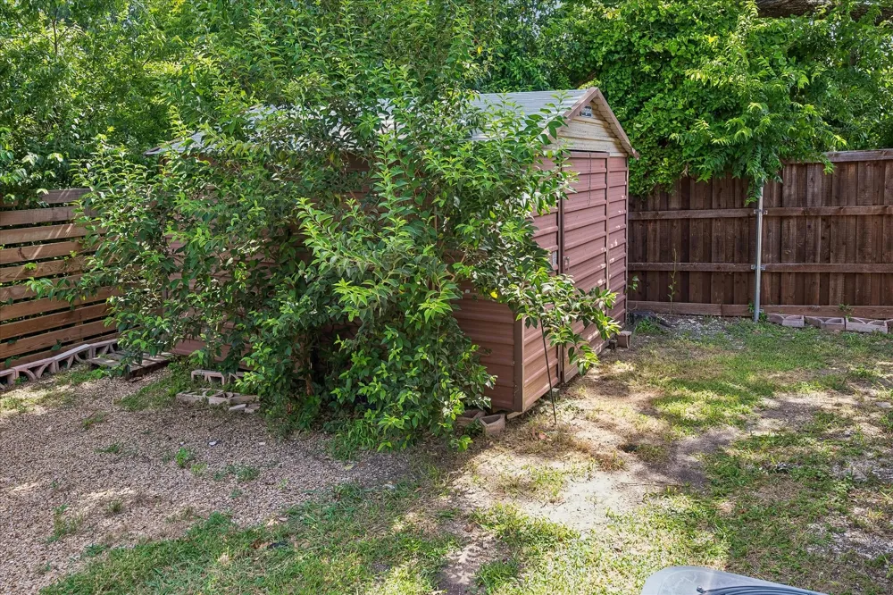 2203 Healey Drive Dallas, TX 75228