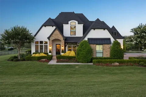 107 Brazos Court