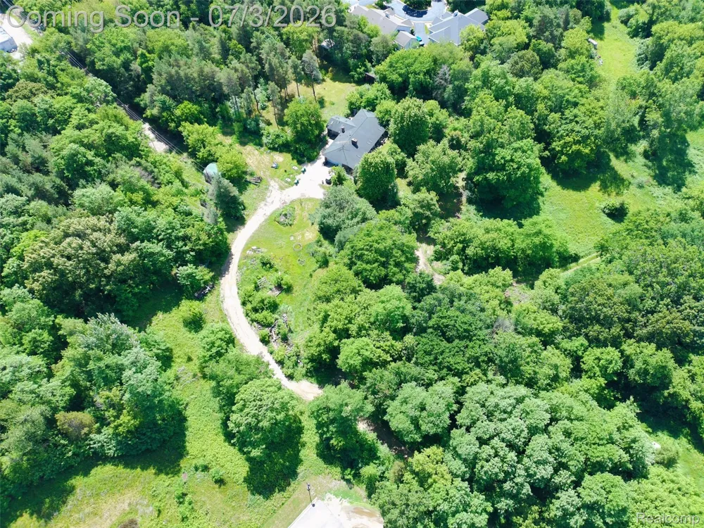 7234 E M-36 Hamburg Township, MI 48139