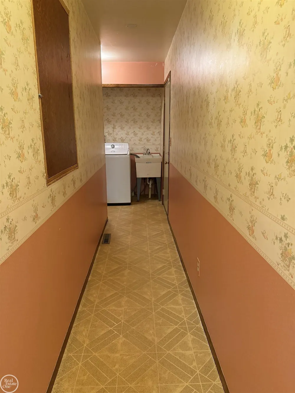 26250 South River Road Road Harrison Charter Township, MI 48045
