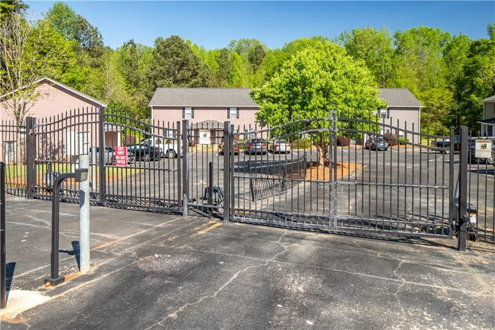 878 Hospital Road Commerce, GA 30529