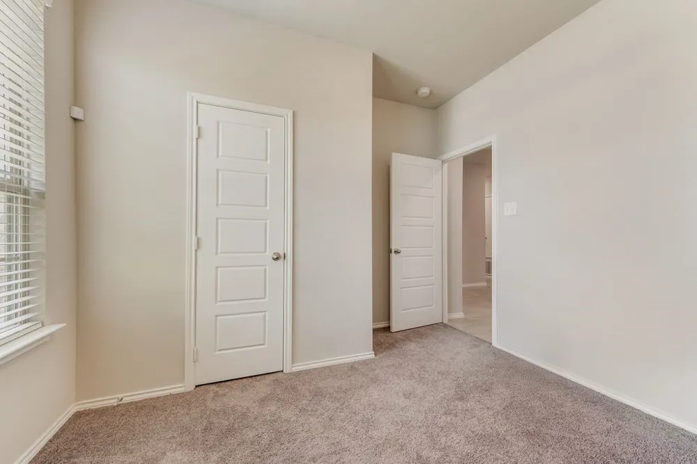 3403 Western Trail Crandall, TX 75114