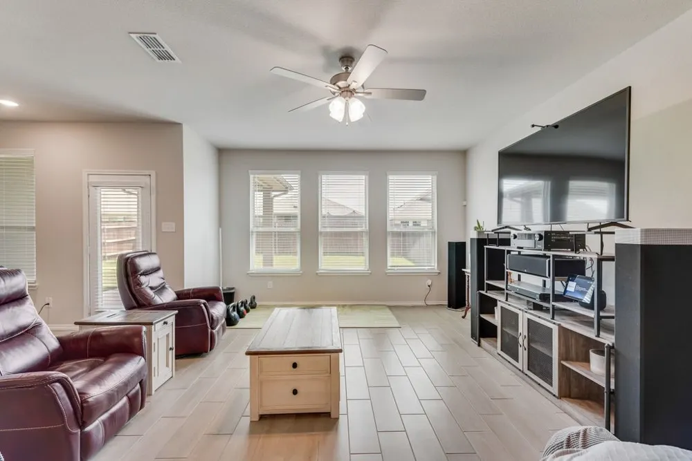 3403 Western Trail Crandall, TX 75114