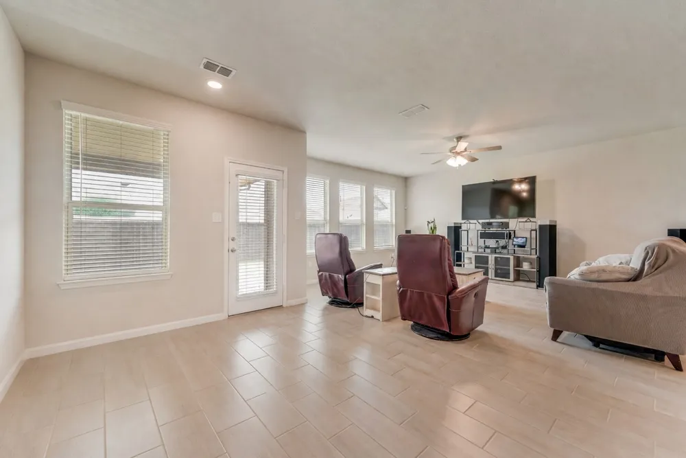 3403 Western Trail Crandall, TX 75114