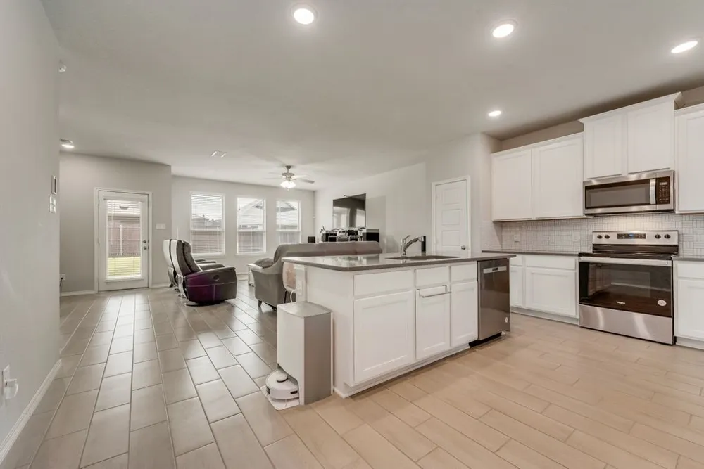 3403 Western Trail Crandall, TX 75114