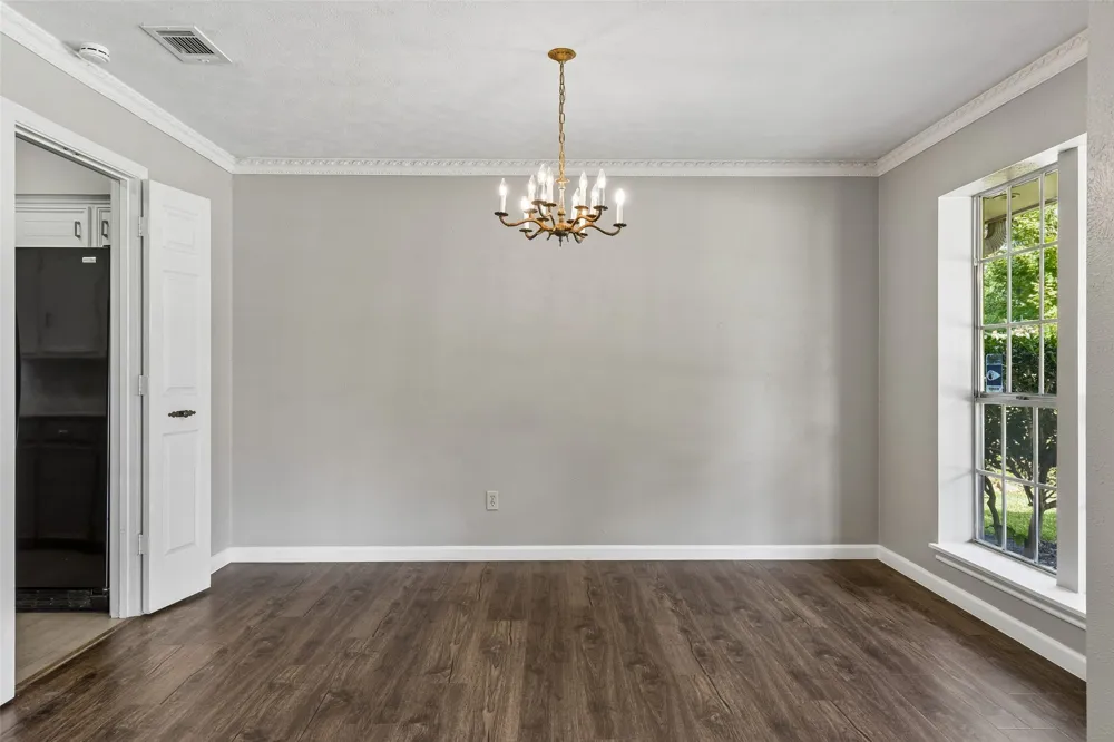 602 Wentworth Drive Richardson, TX 75081