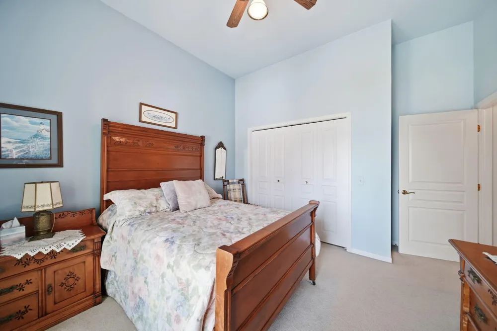 413 Oakwood Avenue Columbia Township, MI 49234