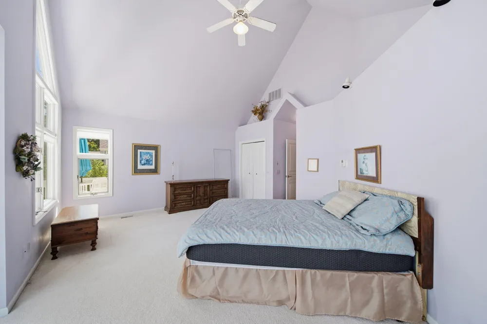 413 Oakwood Avenue Columbia Township, MI 49234